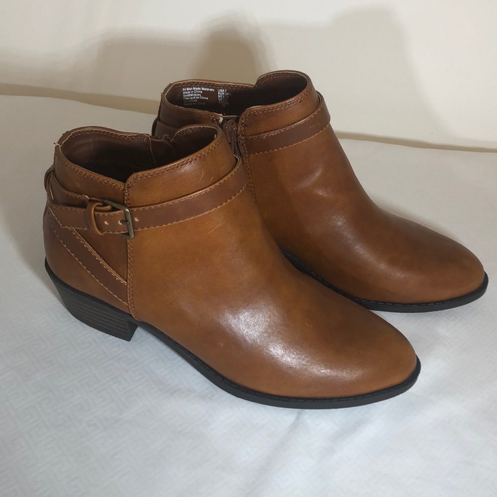 NWOT American Eagle Ankle boots